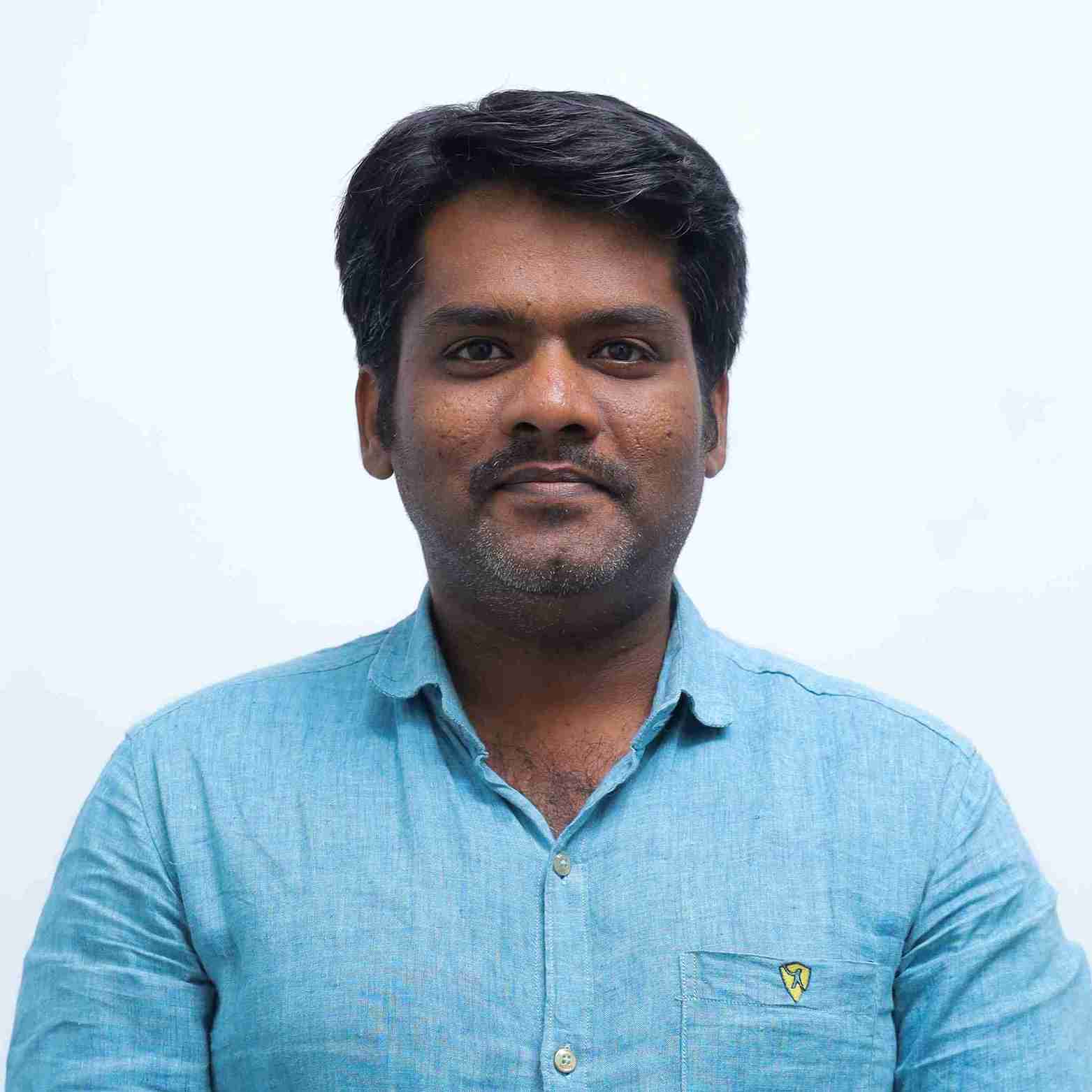 Dr.RAJESHKUMAR V