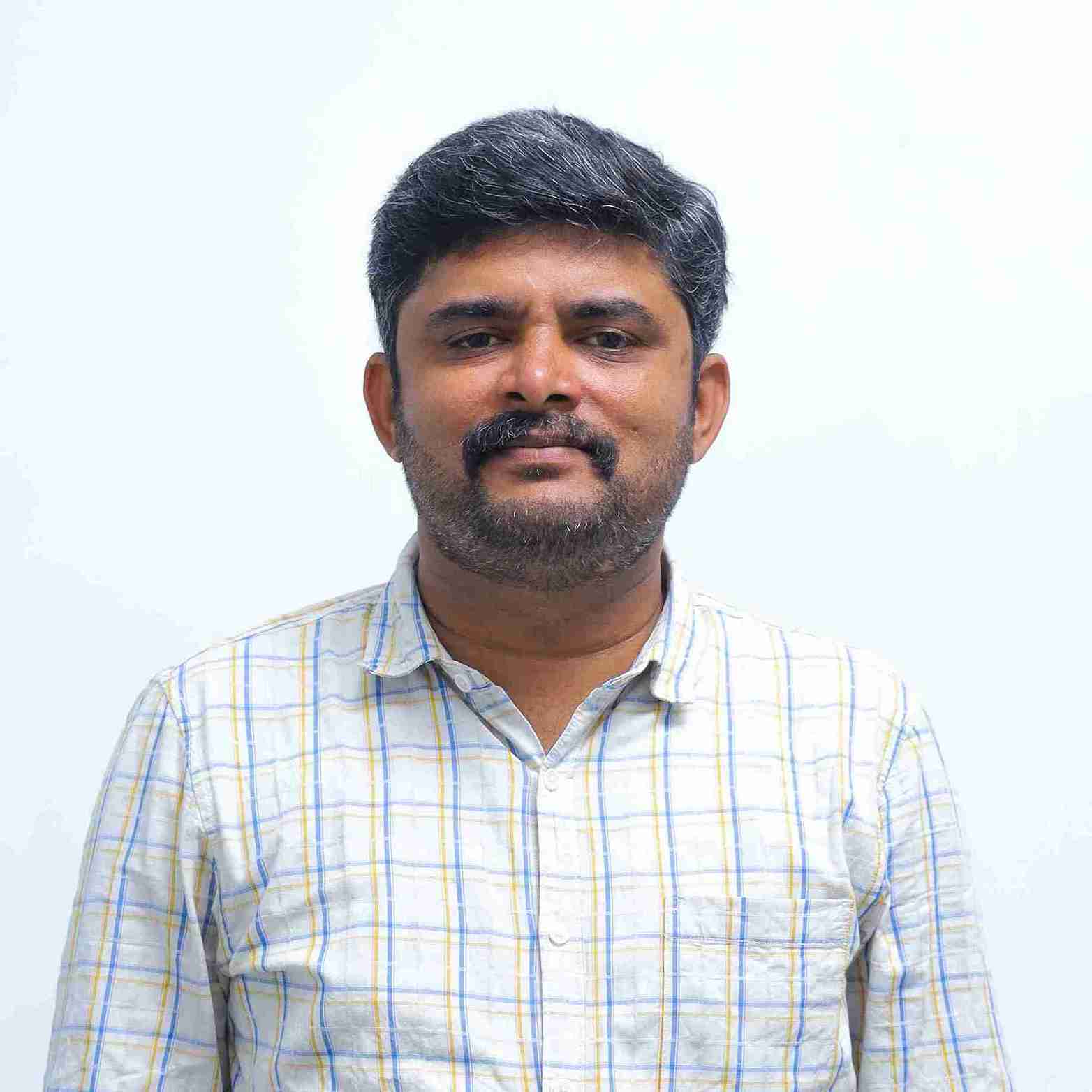 Dr.SARAVANAKUMAR R