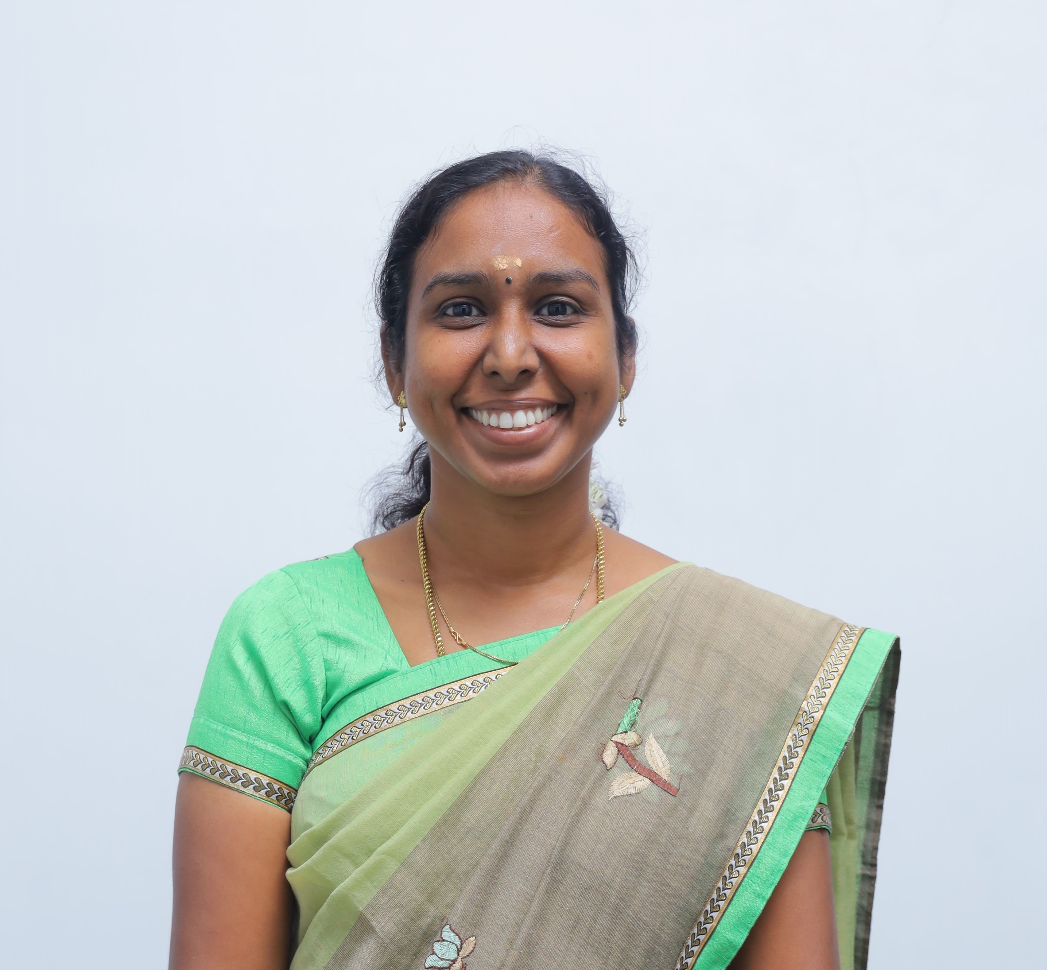 Dr. MUTHU LAKSHMI S