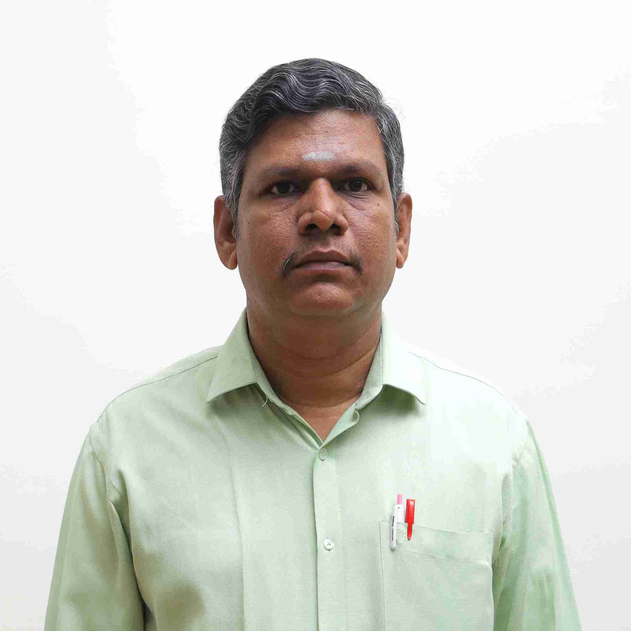 Dr.UDAYAKUMAR R