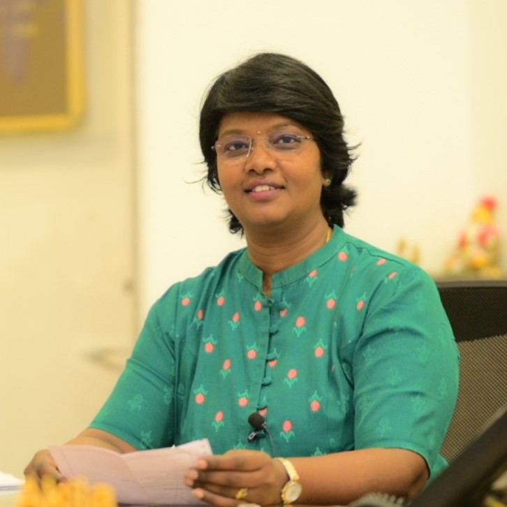 Dr. M. Akila